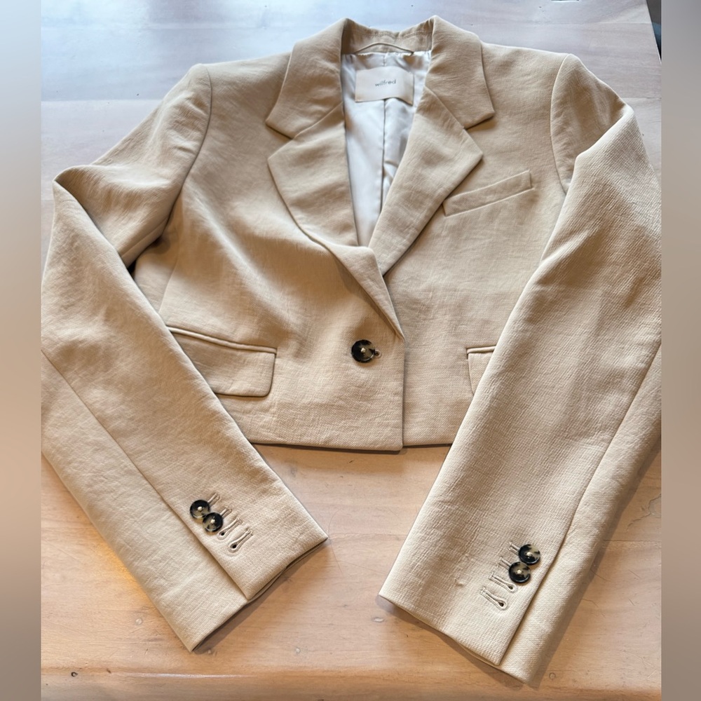Like New Wilford/Aritzia Tan Cropped Blazer